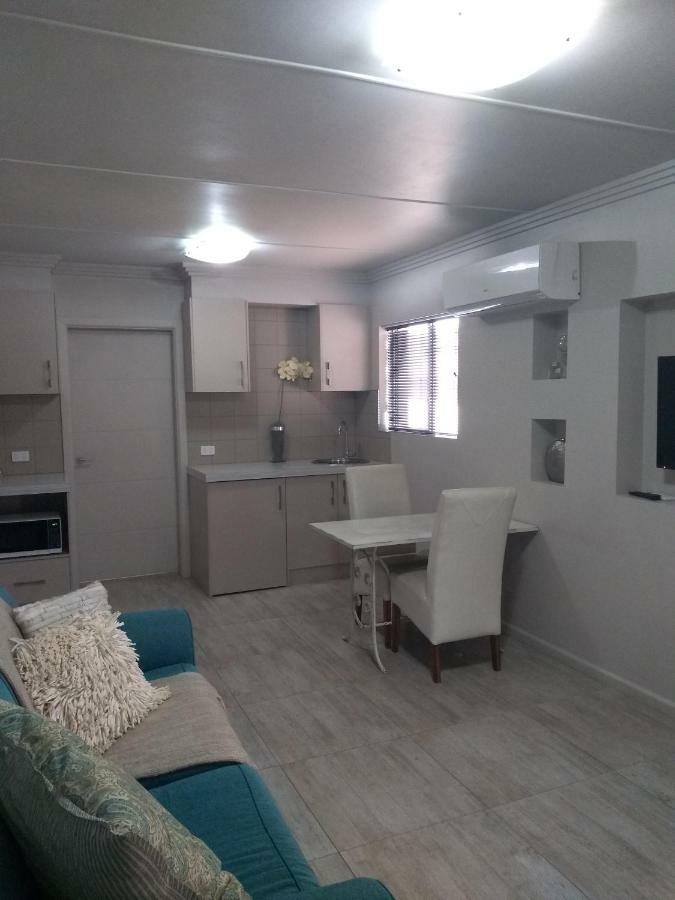 Kindred Studio Apartments Leeton Exterior photo