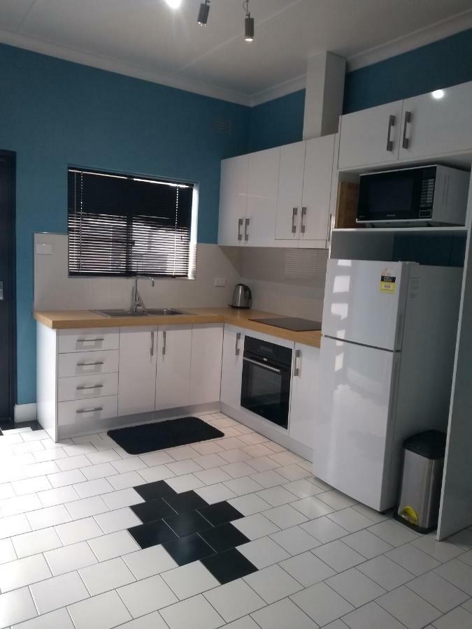Kindred Studio Apartments Leeton Exterior photo